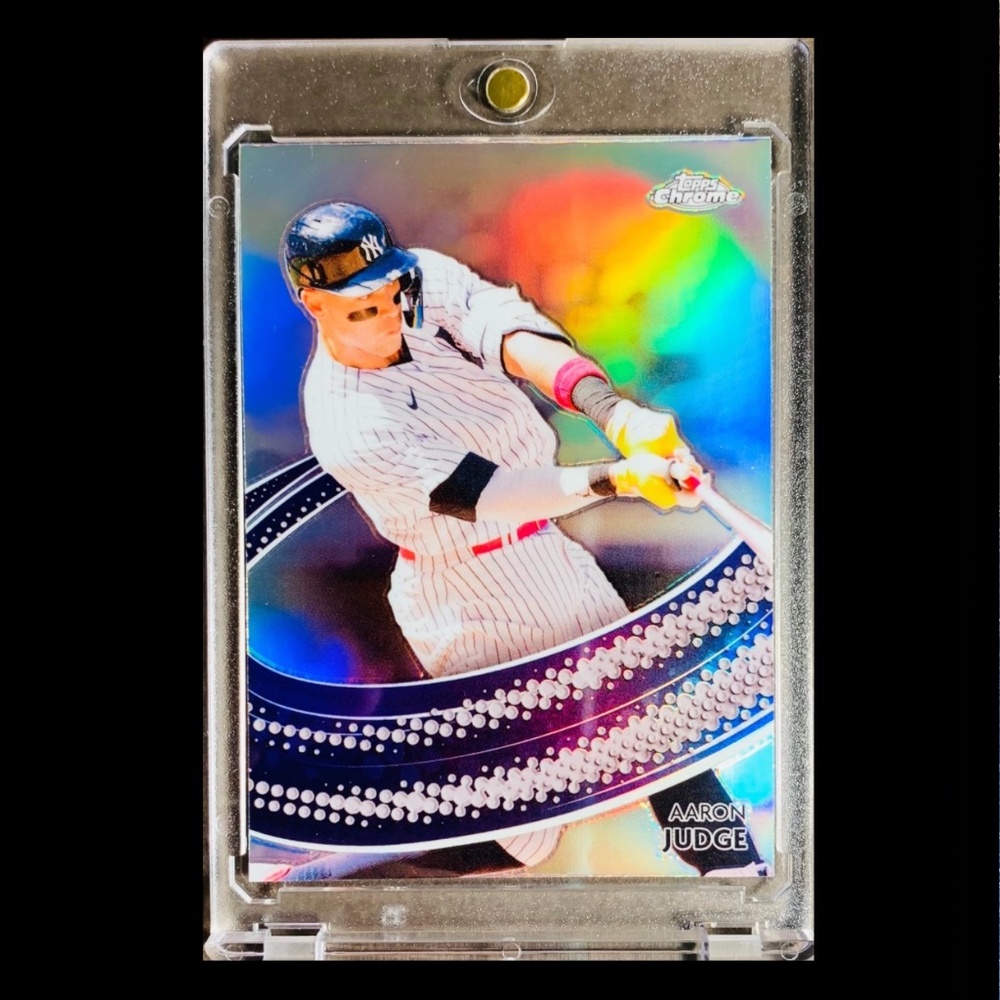 🔥⚾️AARON JUDGE - TOPPS REFRACTOR  BASEBALL CARD - NEW YORK YANKEES